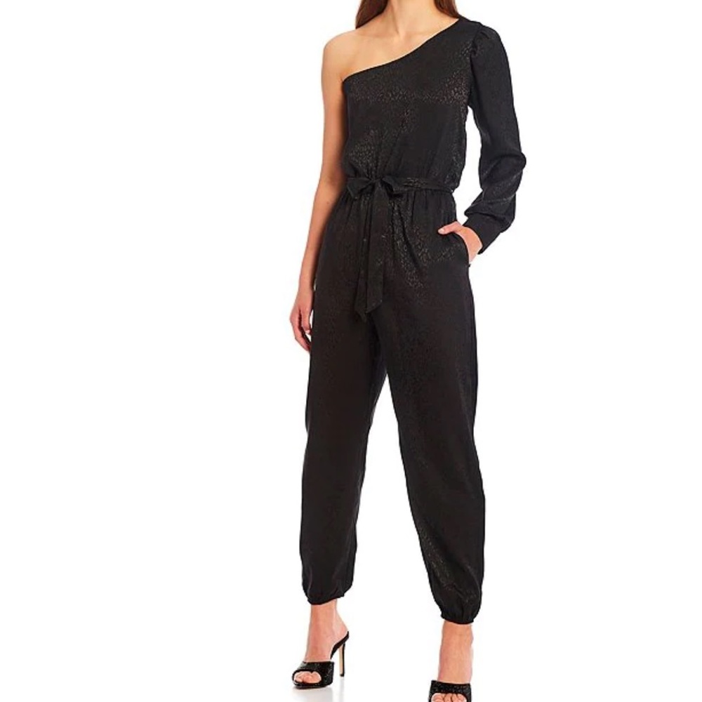 NWT One Shoulder Long Sleeve Tie Waist Leopard Print Satin Jumpsuit Black Small